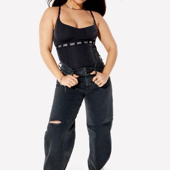 🦁YITTY spotlight shaping demi cup thong bodysuit | shimmered burnt orange/rust - Picture 4 of 13